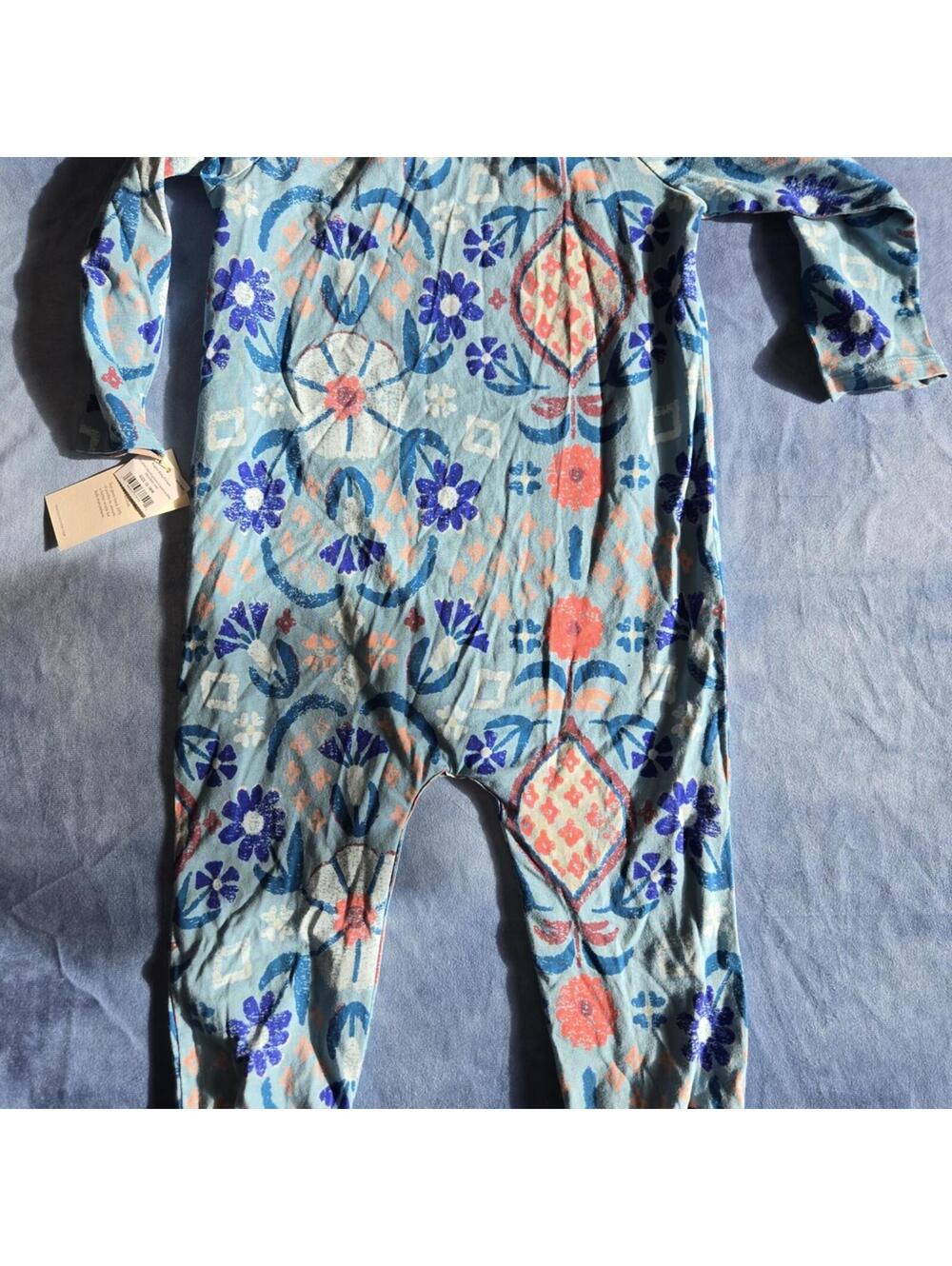 Tea Collection 12-18 Month Raglan Romper - Picture 4 of 4